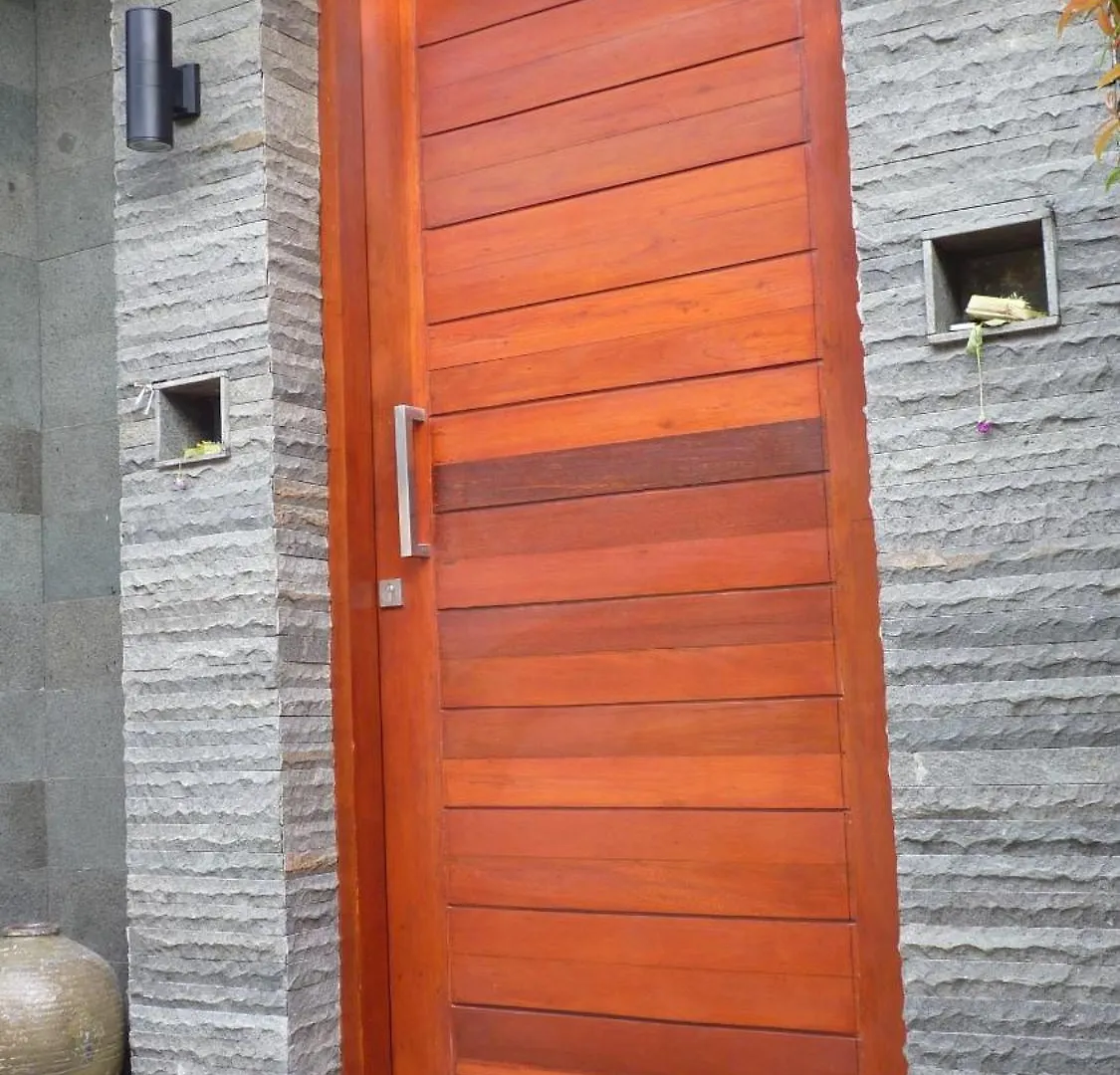 Δωμάτια σε οικογενειακή κατοικία De Luxe Villa Fabian Escape In Seminyak Ινδονησία