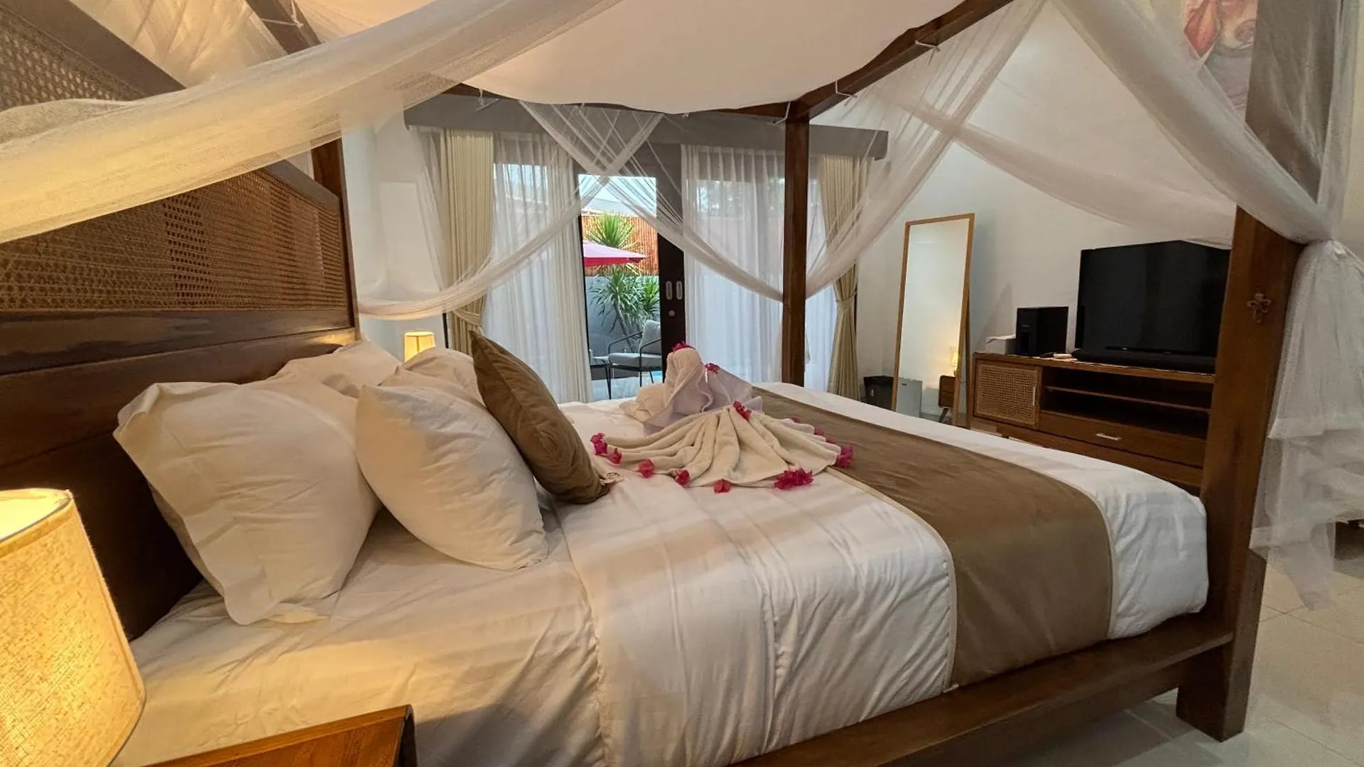 Δωμάτια σε οικογενειακή κατοικία De Luxe Villa Fabian Escape In Seminyak