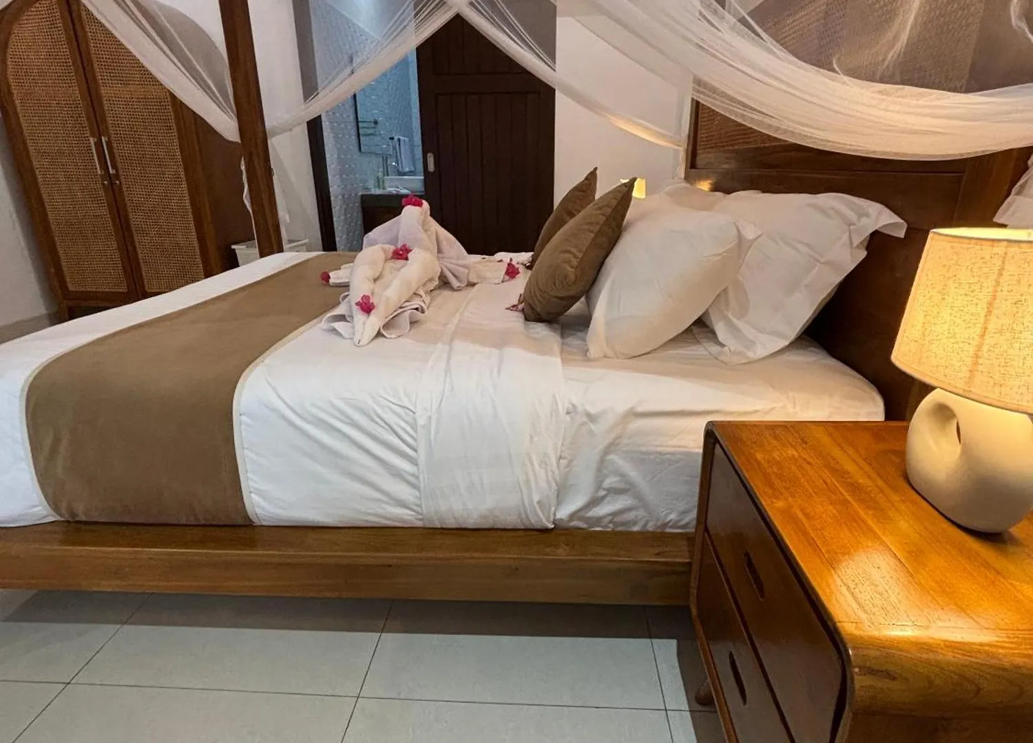 De Luxe Villa Fabian Escape In Seminyak